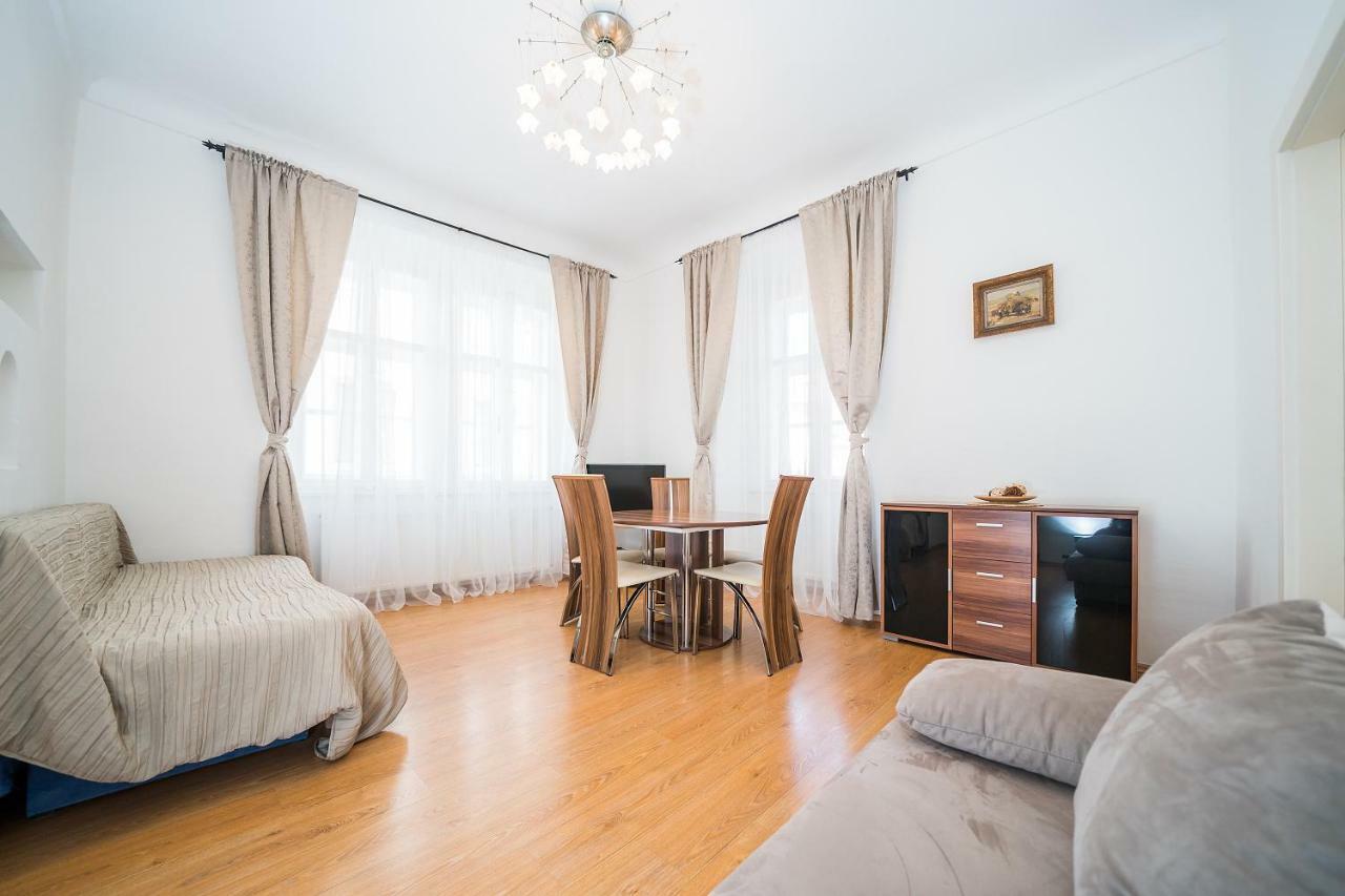 Apartments Pushkin Praag Buitenkant foto