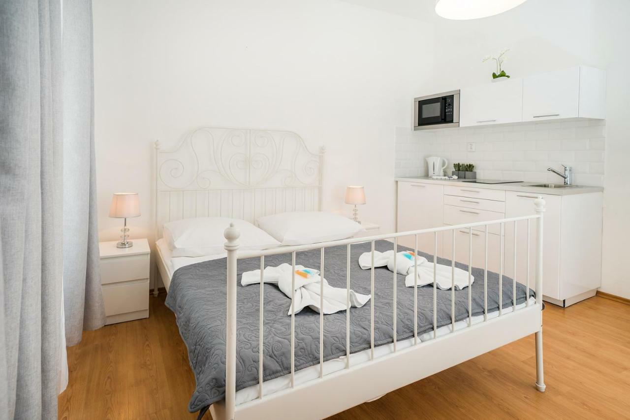 Apartments Pushkin Praag Buitenkant foto