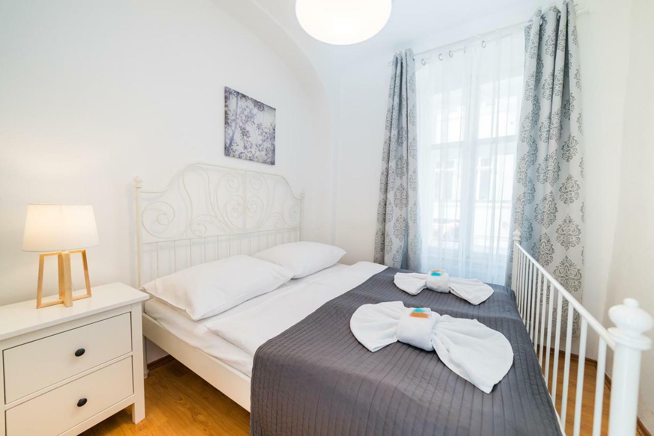 Apartments Pushkin Praag Buitenkant foto