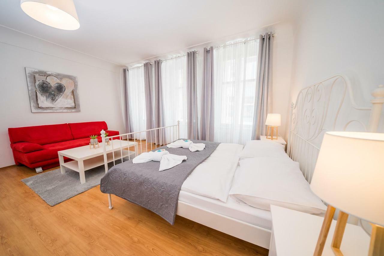 Apartments Pushkin Praag Buitenkant foto