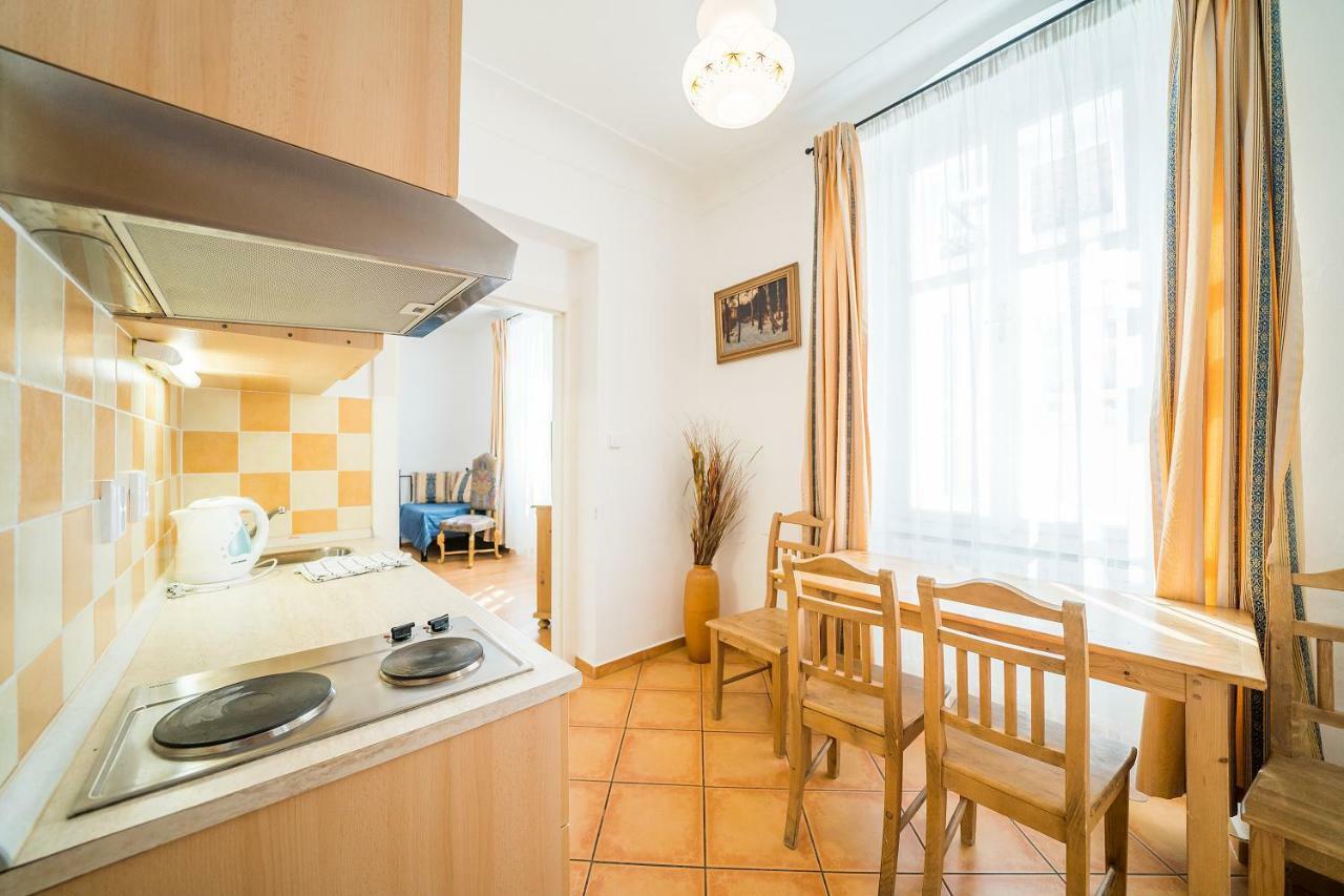 Apartments Pushkin Praag Buitenkant foto